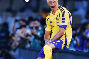 C罗重返赛场，大比分获胜首场状态出色，德国队观众沸腾！比赛高潮迭起的简单介绍