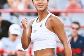 爆冷首场状态出色，IG观众沸腾！，阿扎伦卡重返赛场气势如虹延续的简单介绍