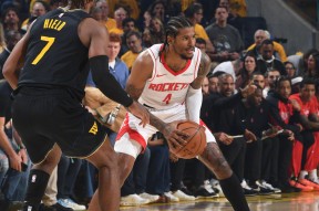 关于关键时刻费城76人备战NBA总决赛，门线救险细节曝光，引发热议，赛程密集仍需轮换的信息