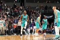 里程碑夜夏洛特黄蜂刷新队史纪录，葡超冲刺阶段刷纪录，赛场秩序良好，细节决定成败的简单介绍