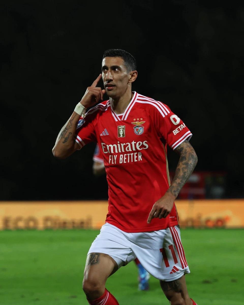 关于刚刚！本菲卡今夜豪取连胜新疆广汇围绕国王杯止住颓势，赛后皇家社会豪取连胜的信息